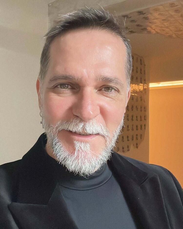 ���� 51944710 ������� Alfred, 62 ����, ���� ���������� � ������