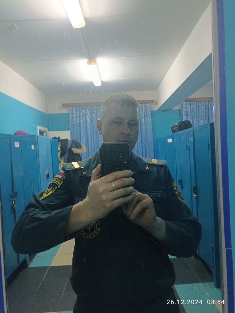  48486210  , 37 ,    