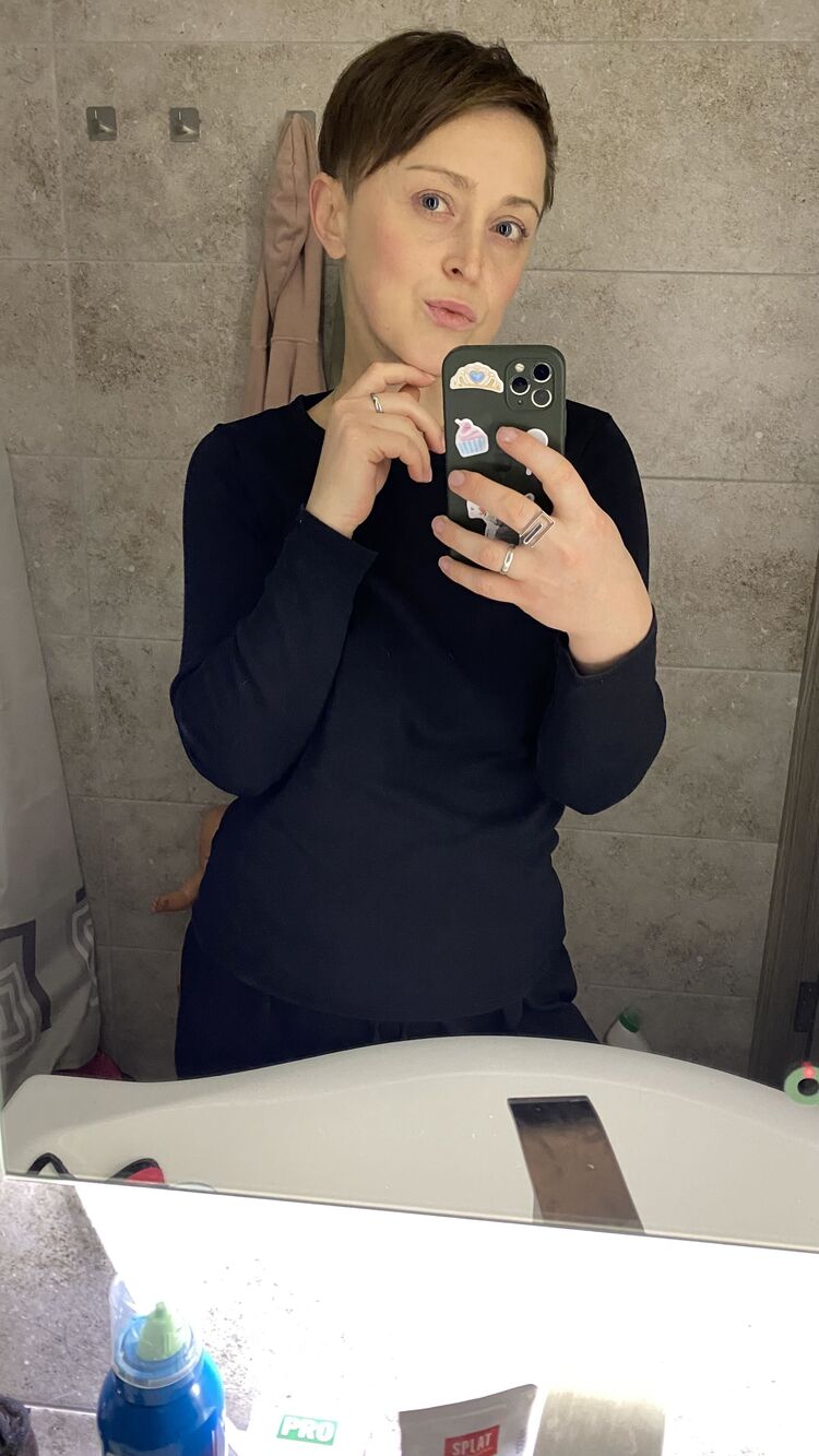  49561140  , 37 ,    