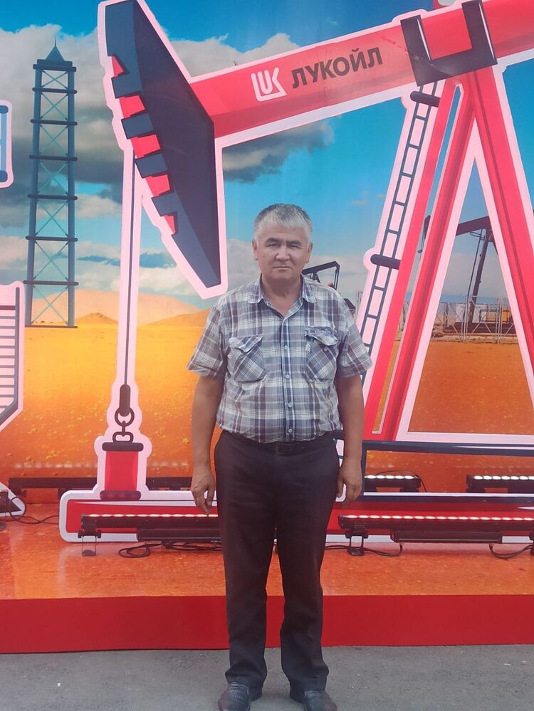  35685490  Abduvahob, 61 ,    