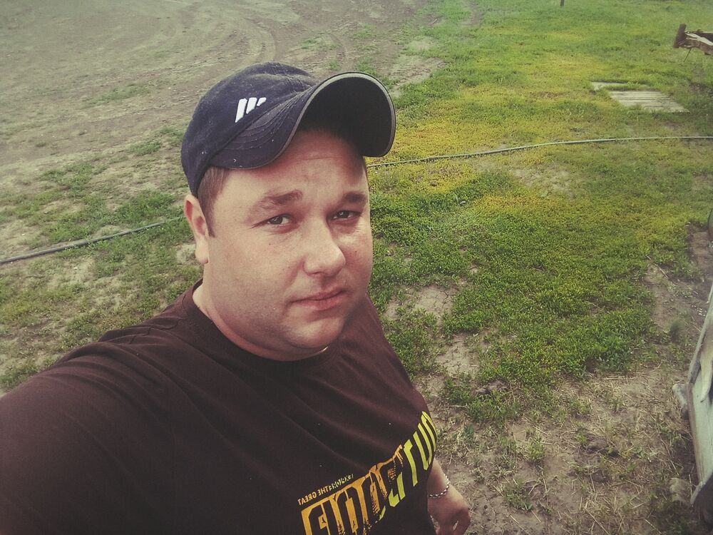  53832970  Maxim, 29 ,    