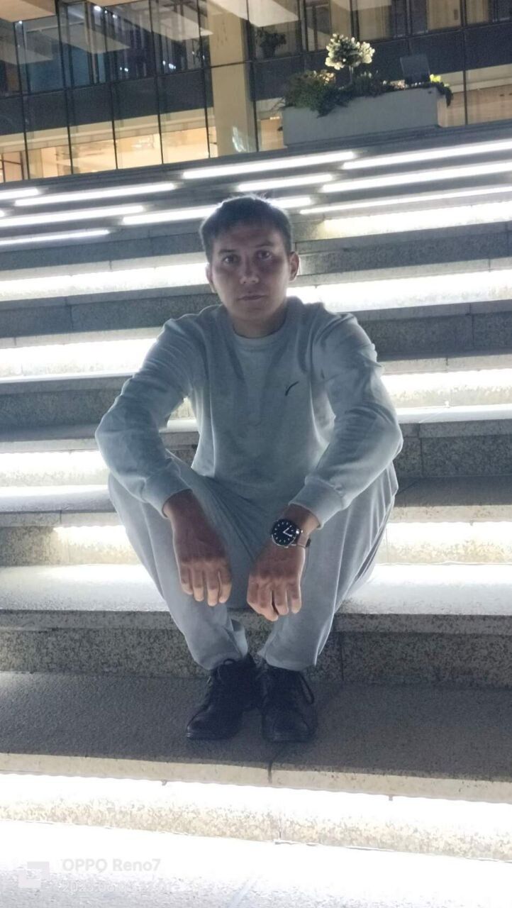  52772280  Alik, 39 ,    