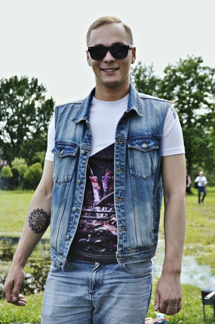  10652490  Andrey, 29 ,    -