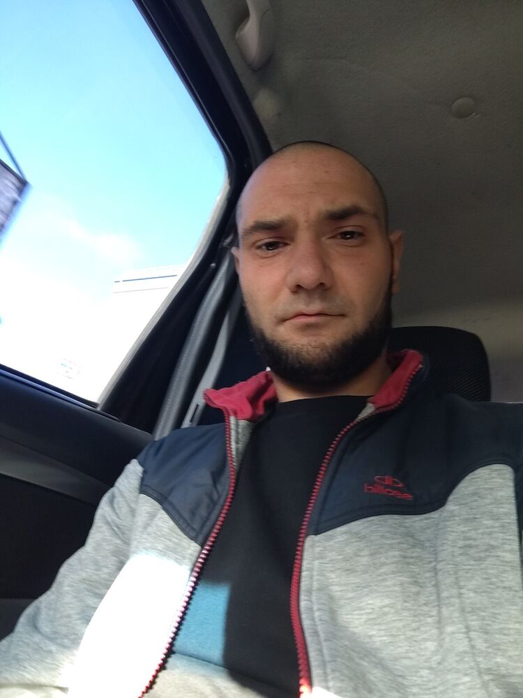  46116720  , 33 ,    