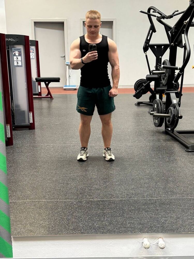  54171390  Matvey, 24 ,    