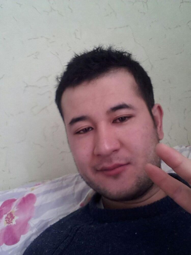  ,   Bobo, 34 ,   