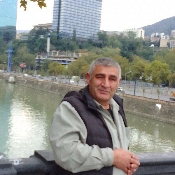 39121640  Haydar, 54 ,    