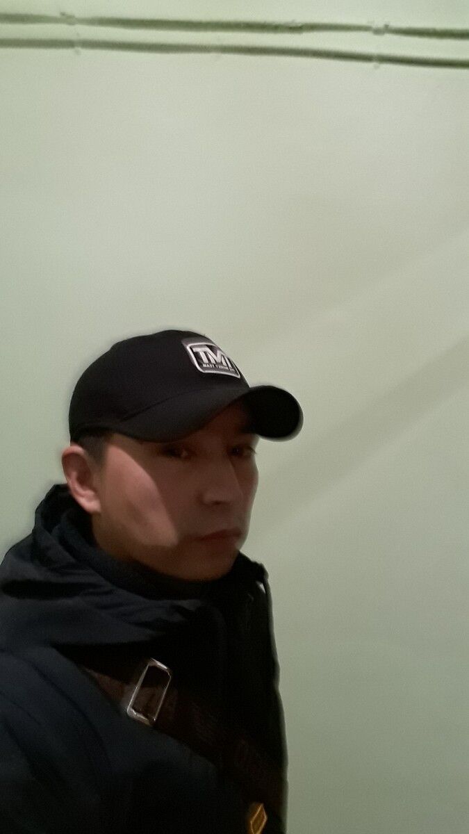  ,   Maks, 39 ,     , c , 