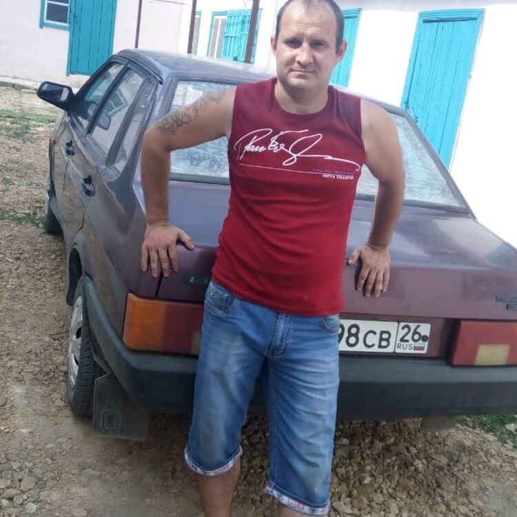  19861990  , 41 ,    