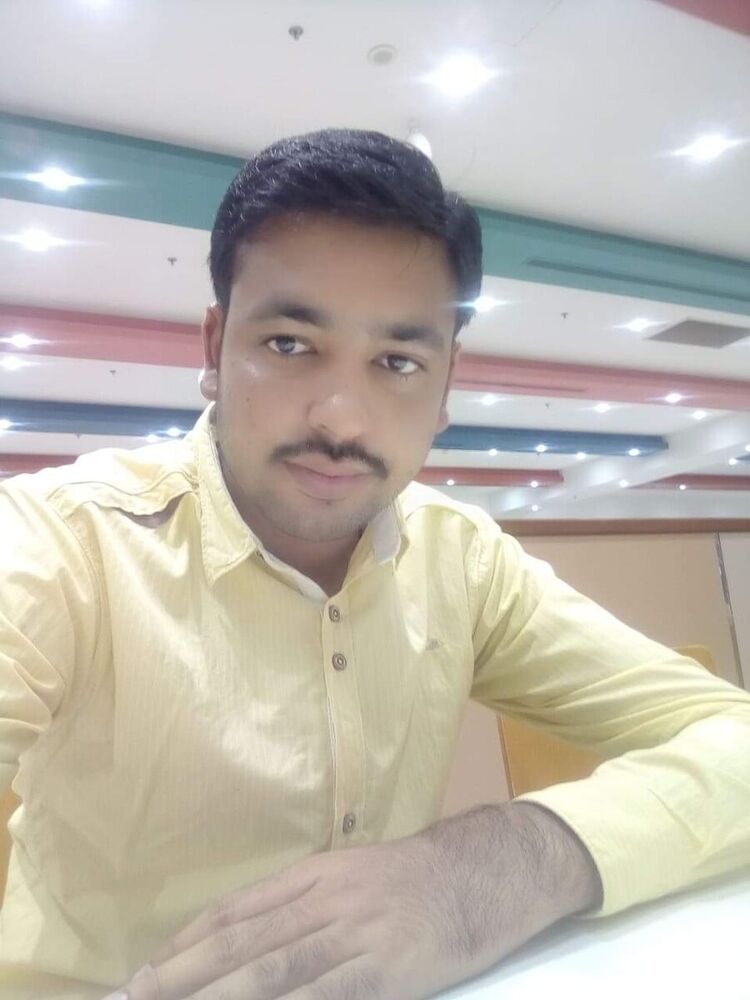  21328300  Qasim raja, 34 ,    