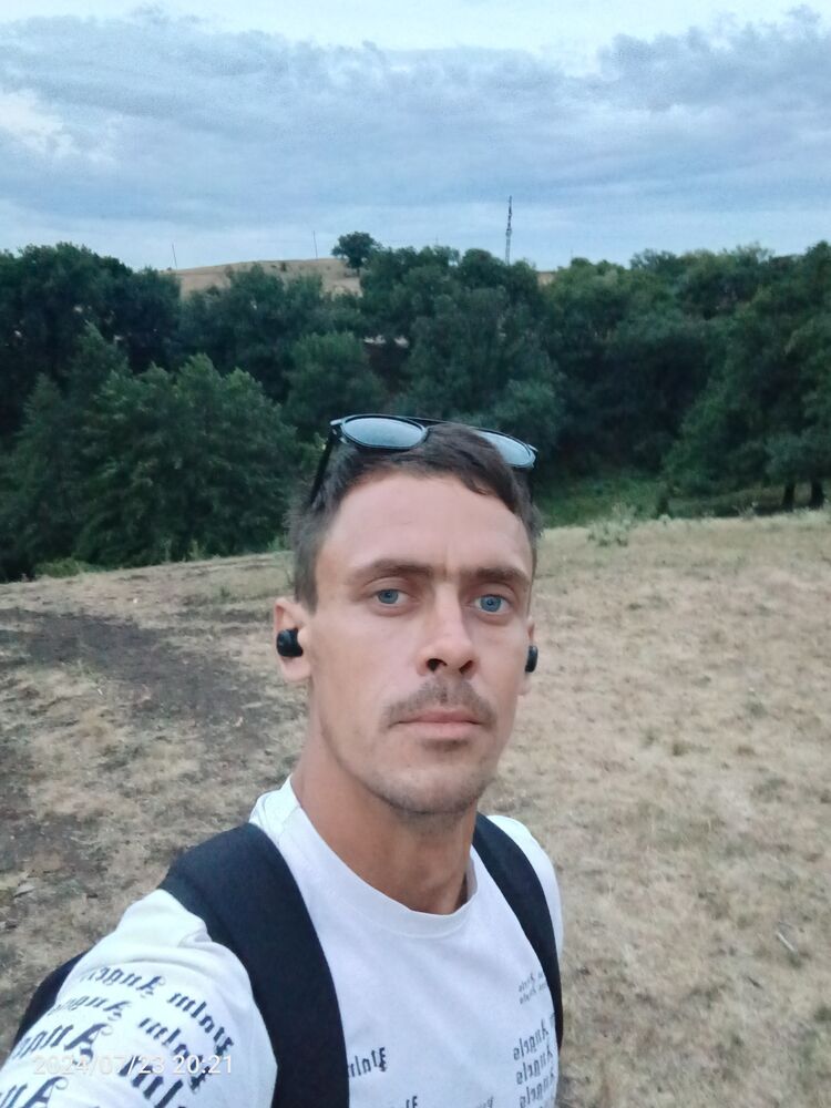  46856960  , 30 ,    
