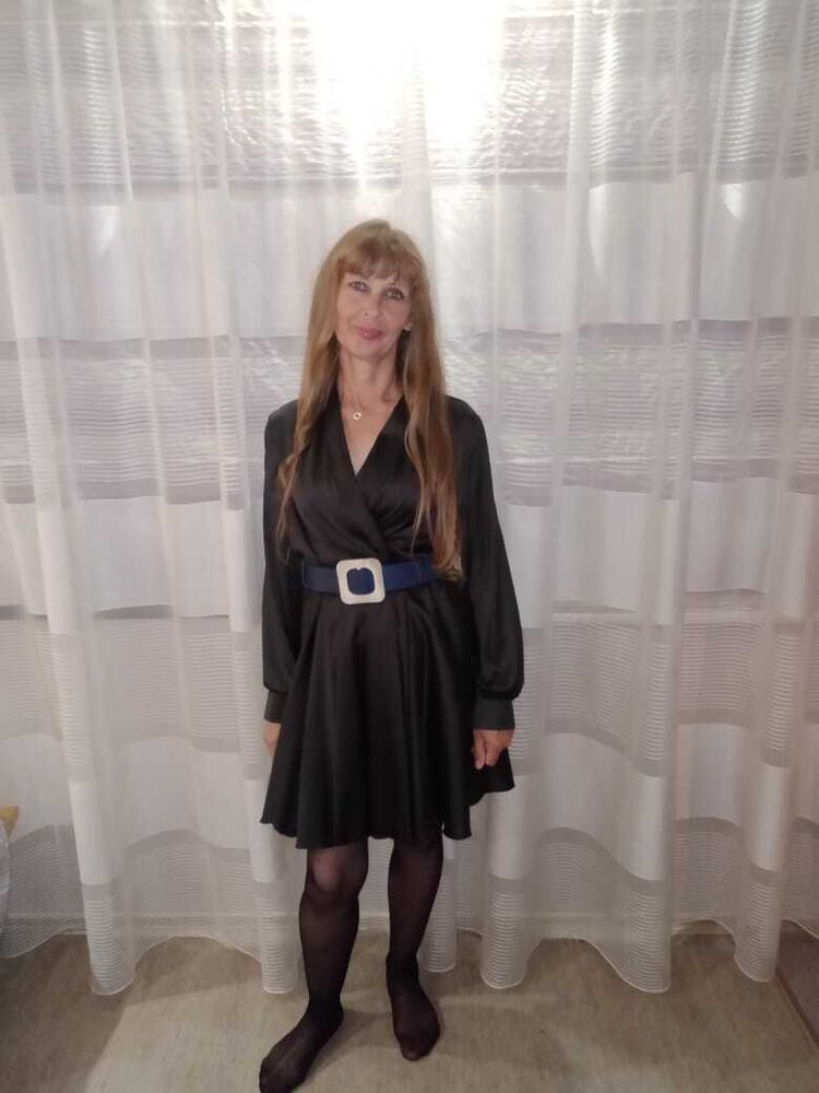  ,   Elena, 52 ,   c 