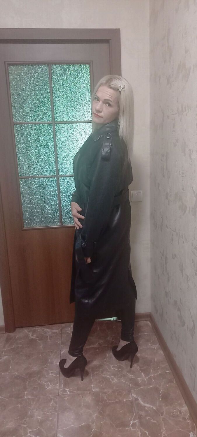  ,   Elena, 39 ,   ,   , 