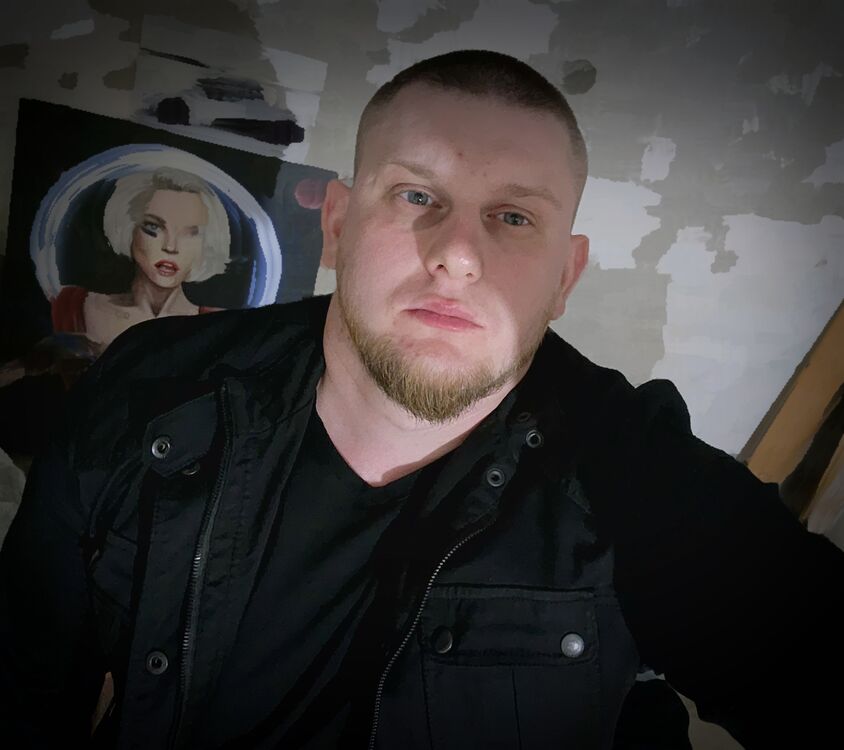  54684320  Batman, 33 ,    