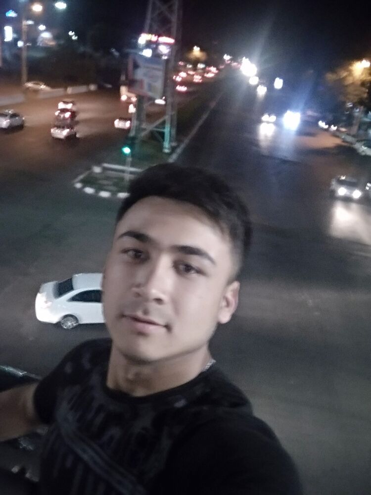  12548050  Firdavs, 30 ,    