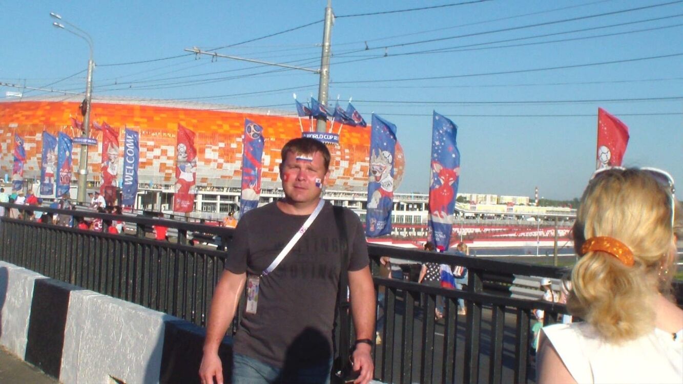  28058120  , 49 ,    