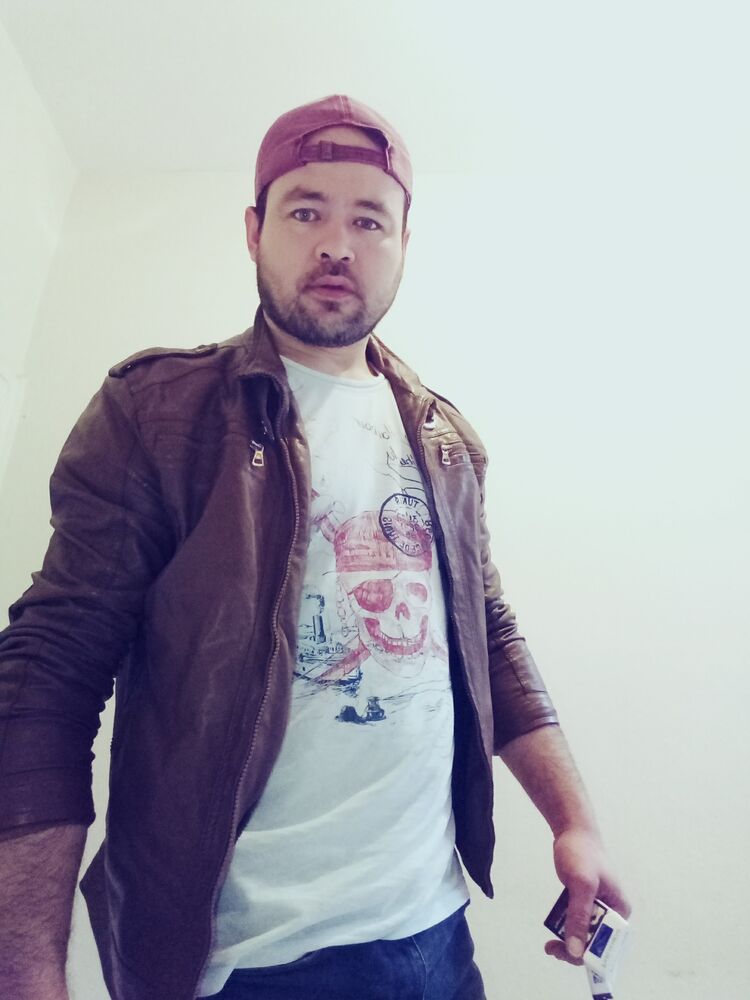  ,   Jamshid, 37 ,   ,   