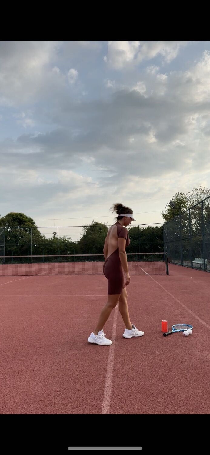  ,   Sofia, 25 ,     , c 