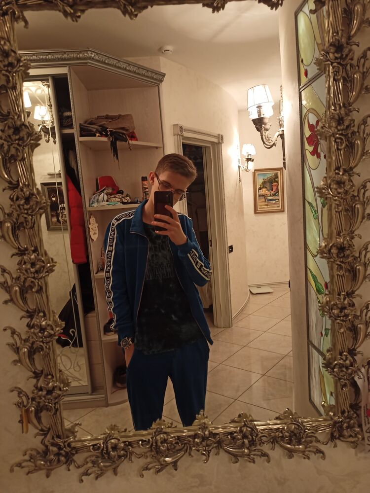  30559930  , 21 ,    