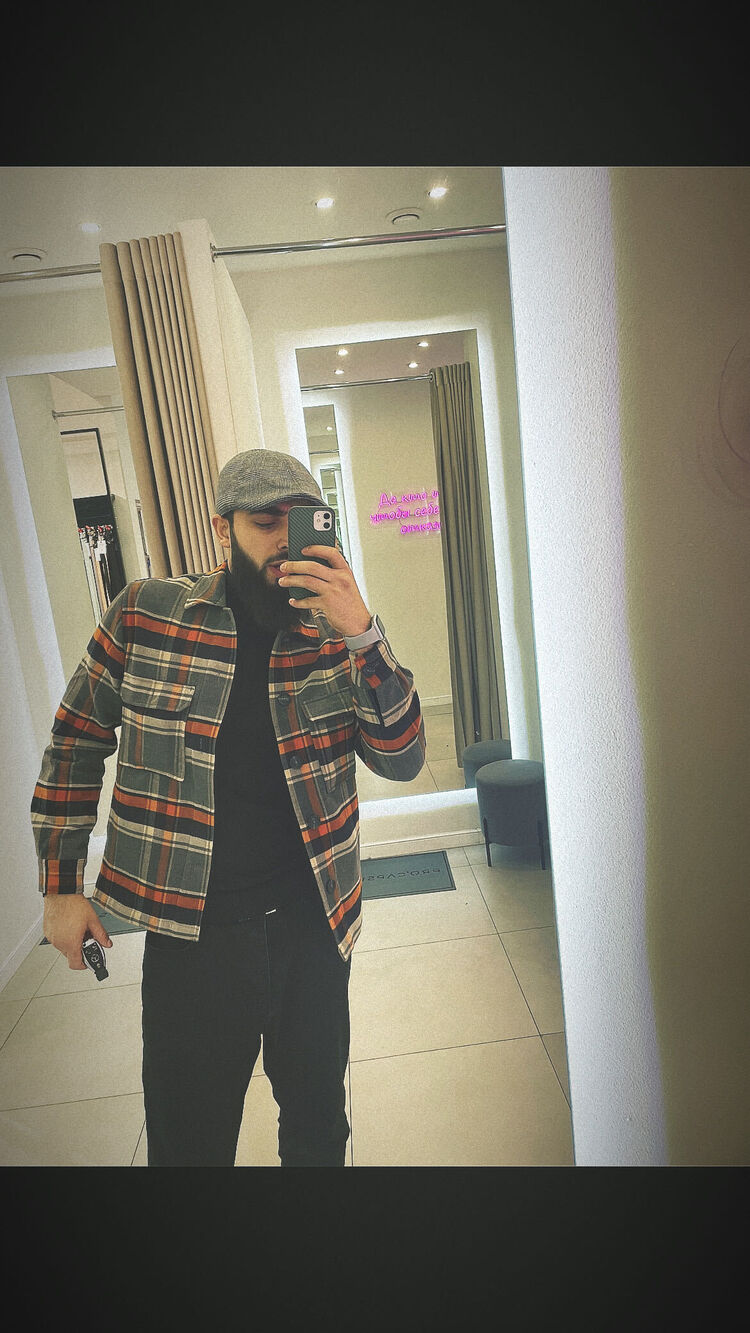  39624700  Halid, 30 ,    