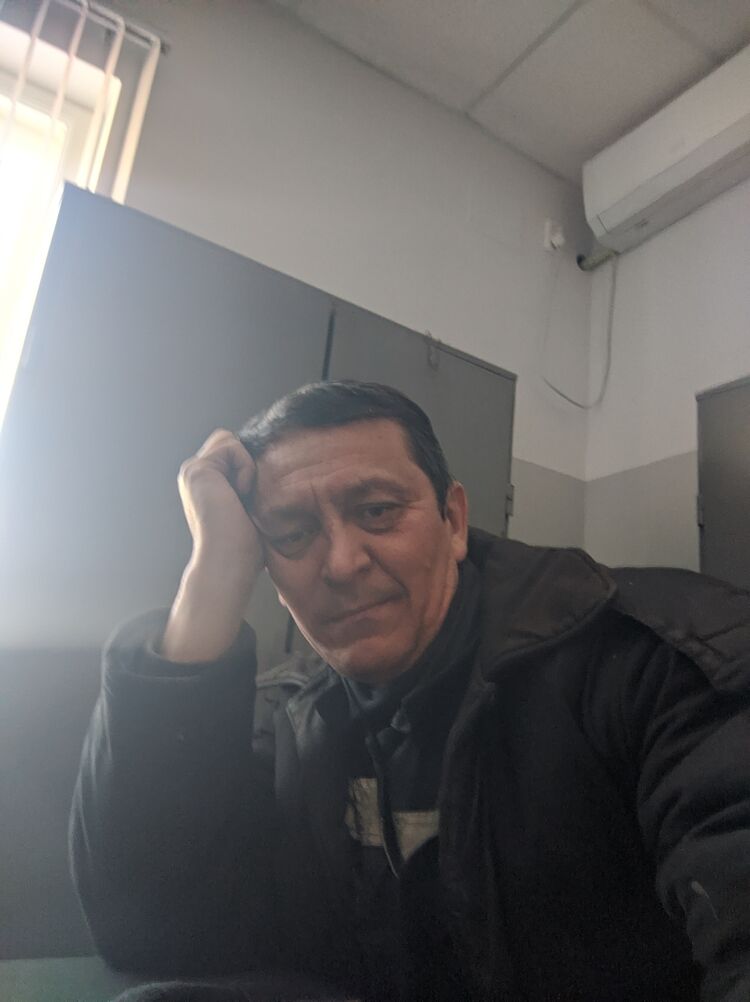  41645840  Ruslan, 50 ,    
