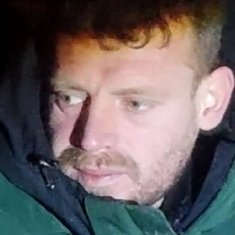  ,   Elvis, 32 ,   ,   