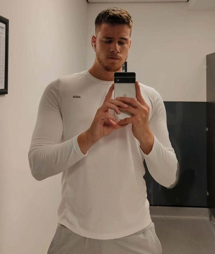 ���� 54810090 ������� �������, 32 ����, ���� ���������� � ����������