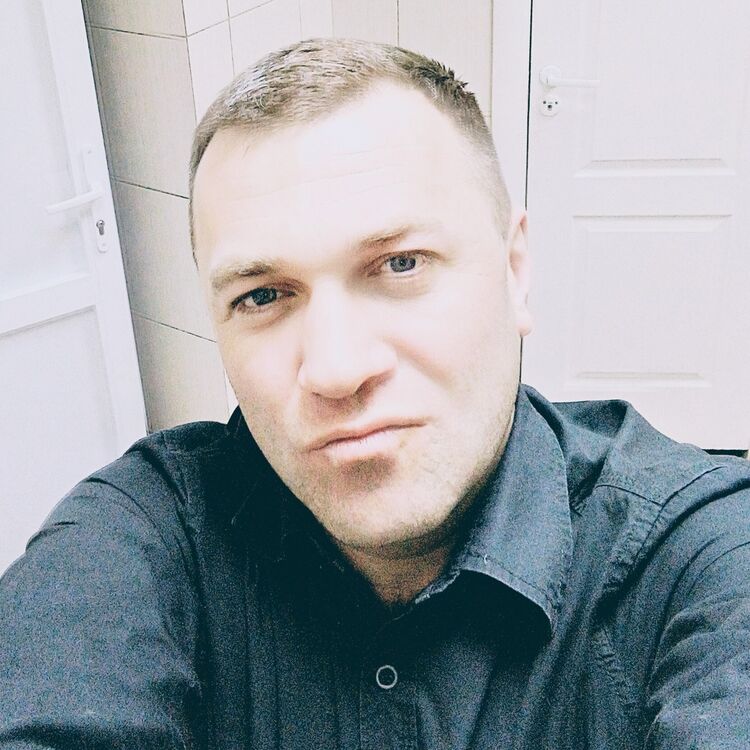 47158710  Vasya, 45 ,    