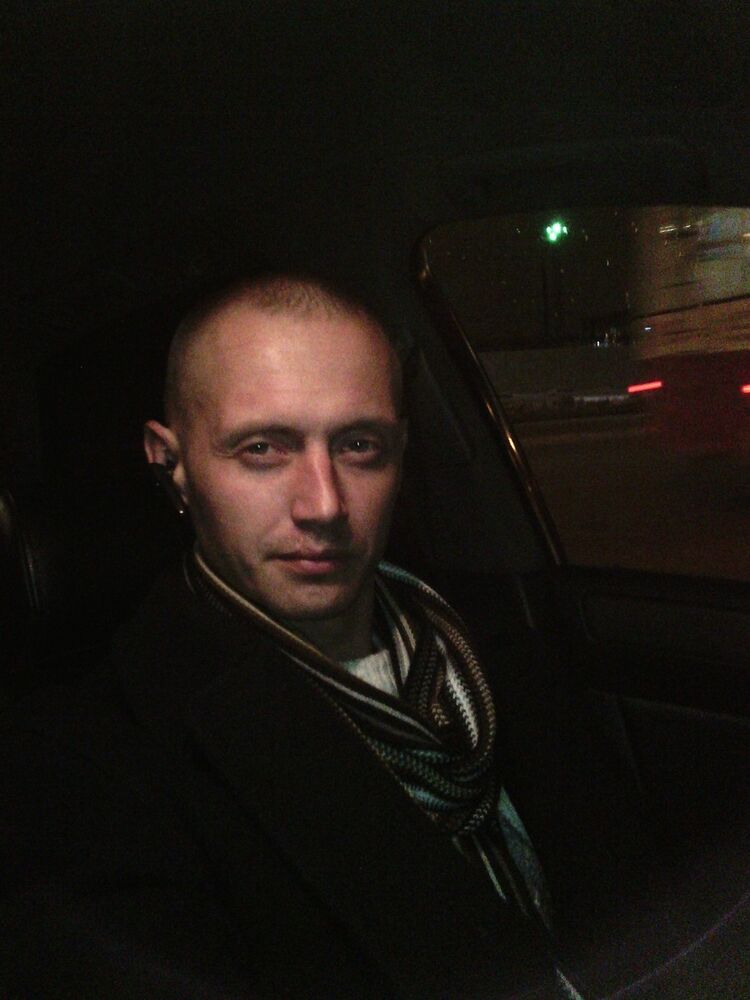  5218590  Petr, 41 ,    
