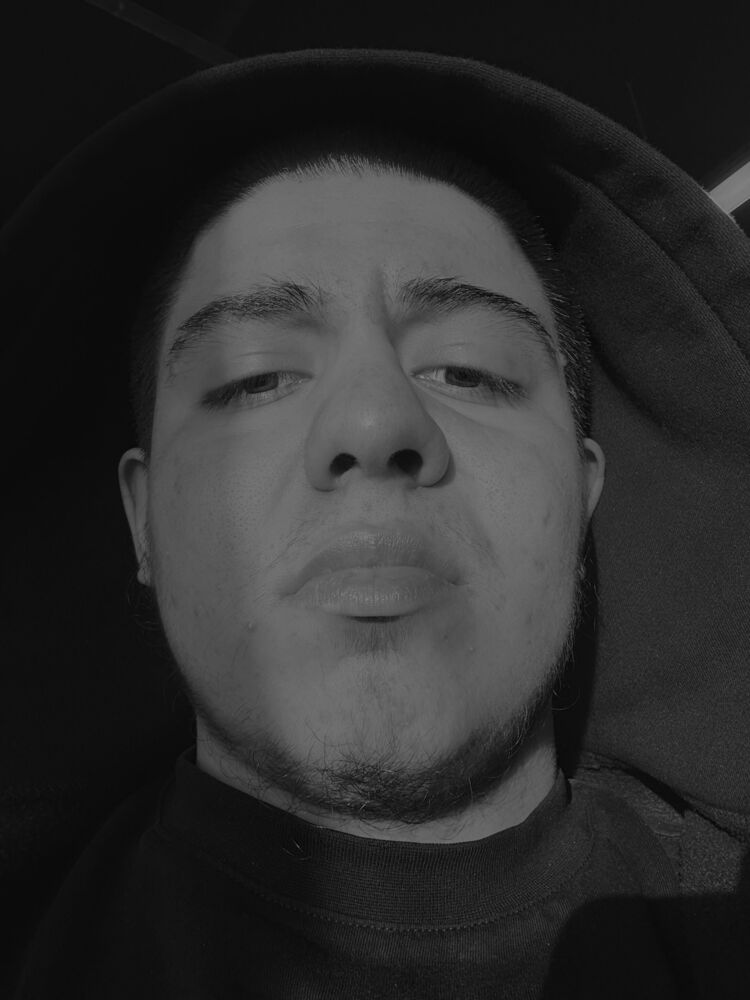  52369740  , 25 ,    -