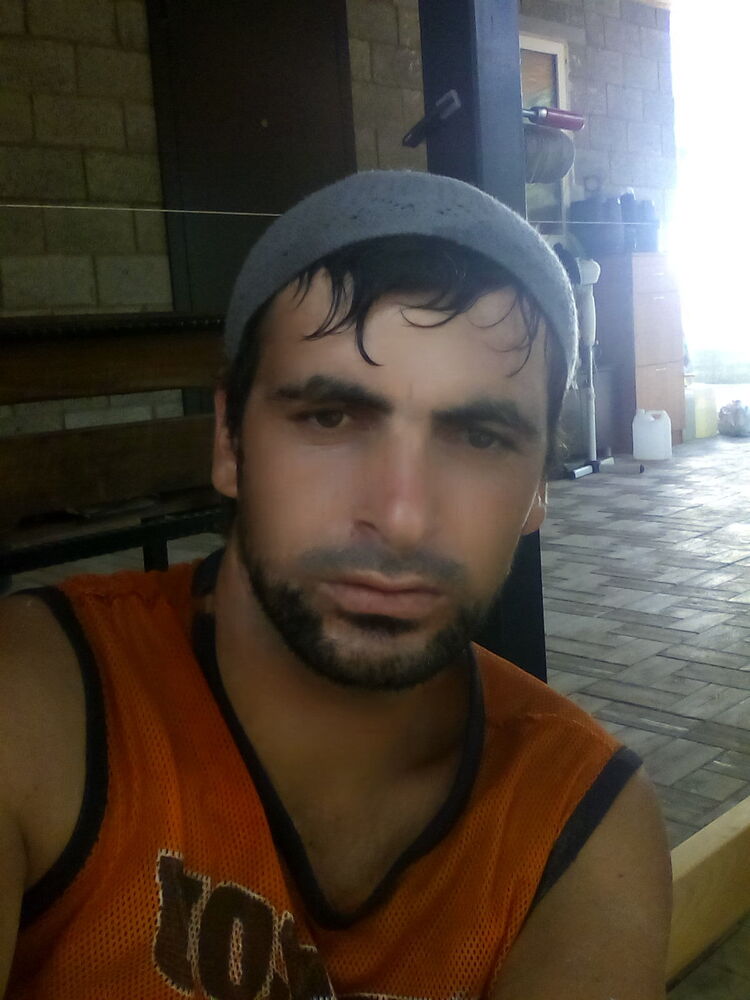  23680670  Temur, 31 ,    