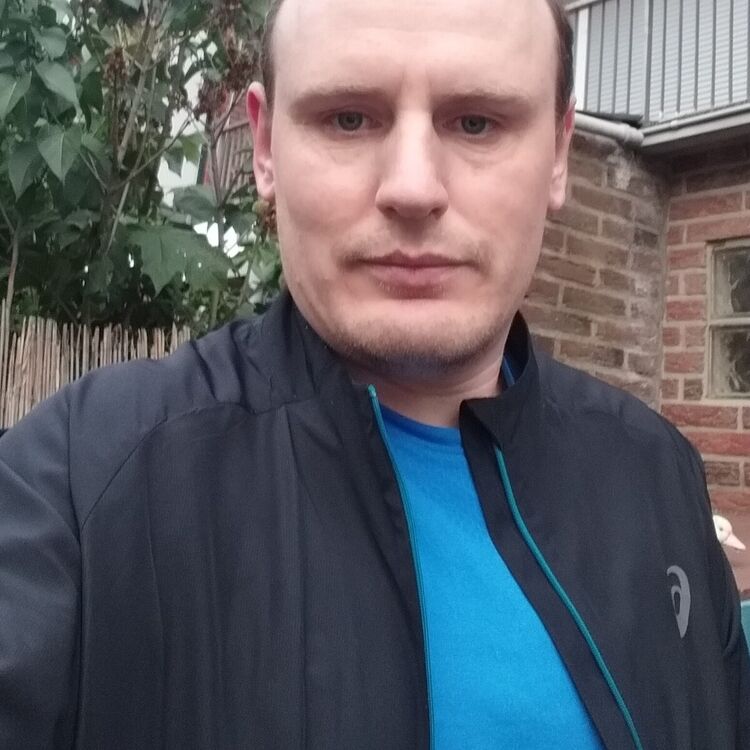  Neuss,   , 42 ,   ,   , c 