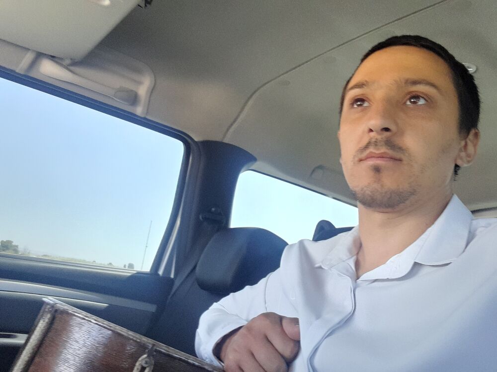  ,   Aziz, 33 ,   ,   