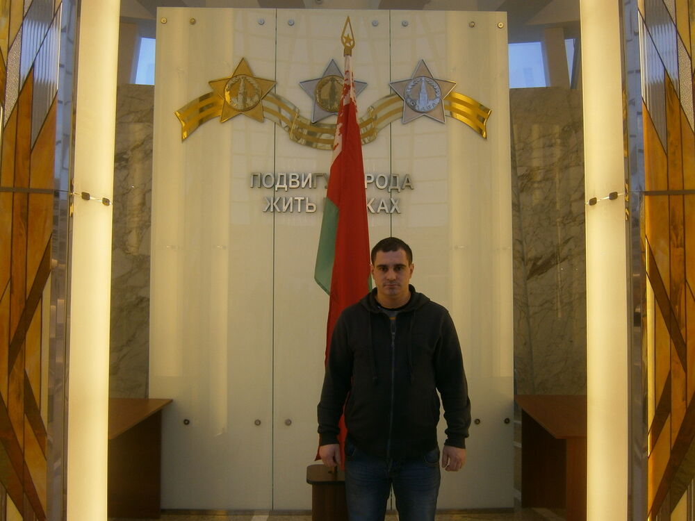  5732230  Oleg, 40 ,    
