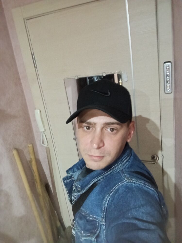  -,   Konstantin, 32 ,     , c 