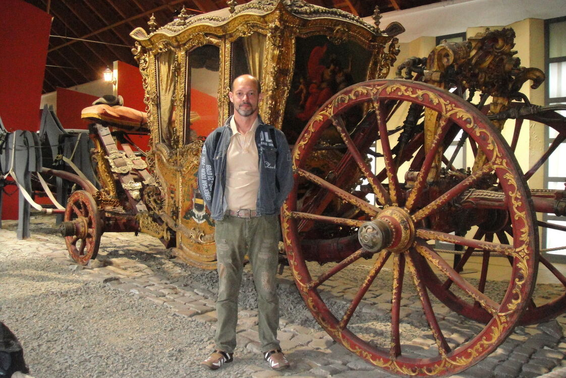  Praha,   , 64 ,  