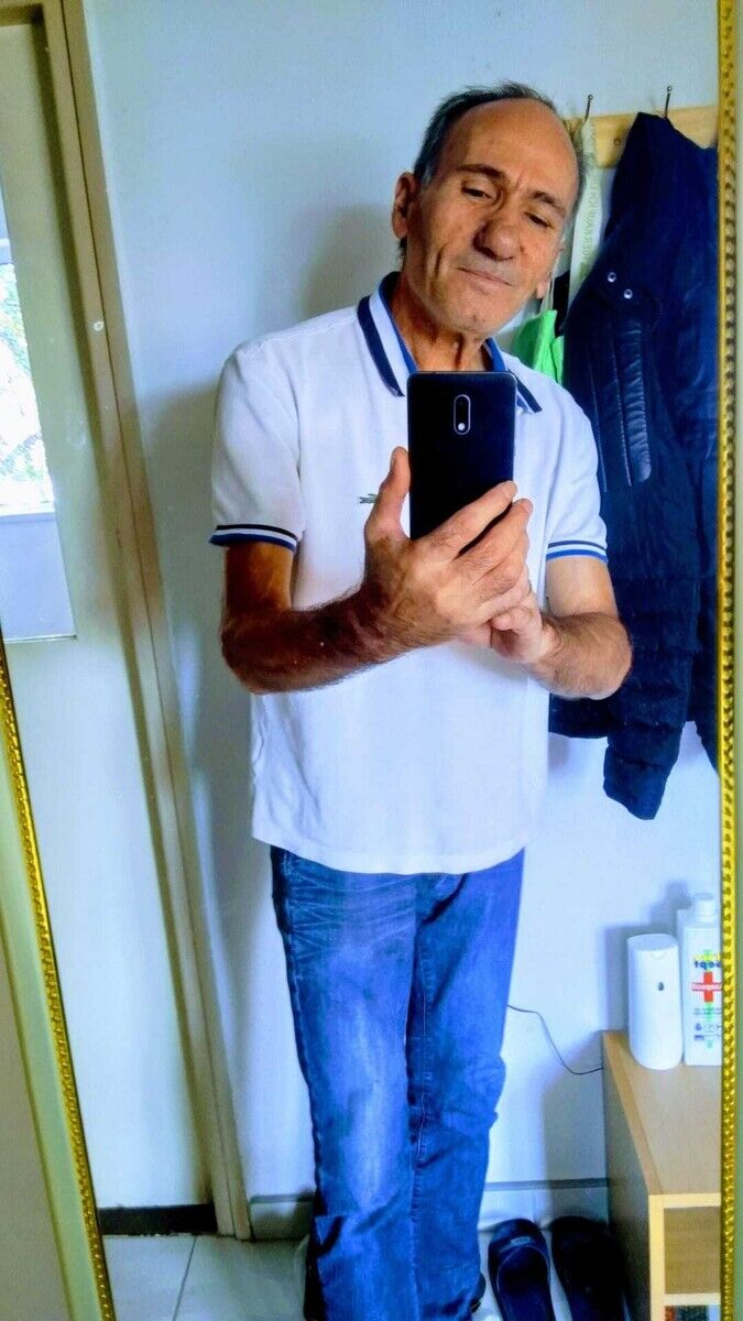  22118660  Petar, 59 ,    