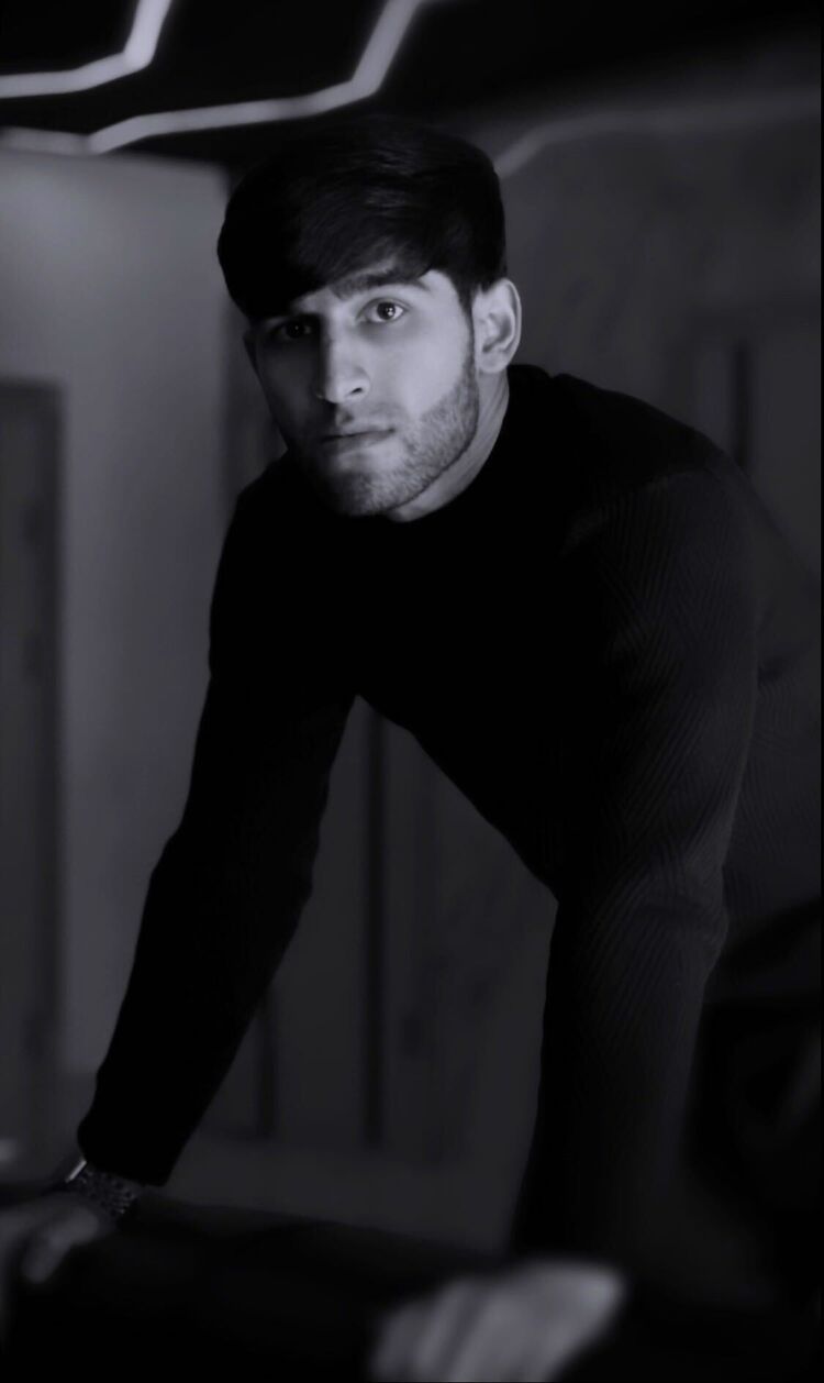  52519130  , 25 ,    -