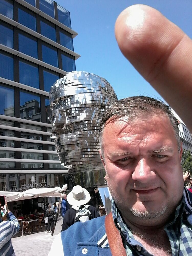 9860650  Sergej, 50 ,    