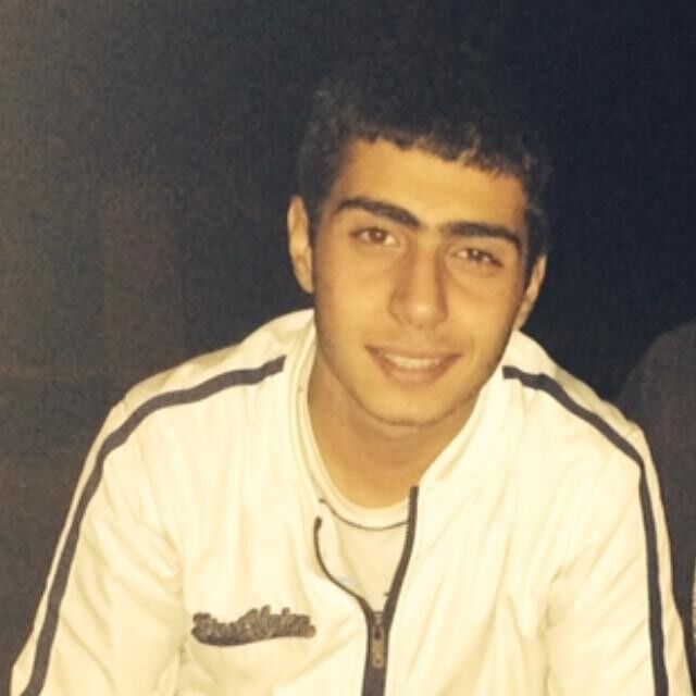  5617960  Narek, 28 ,    