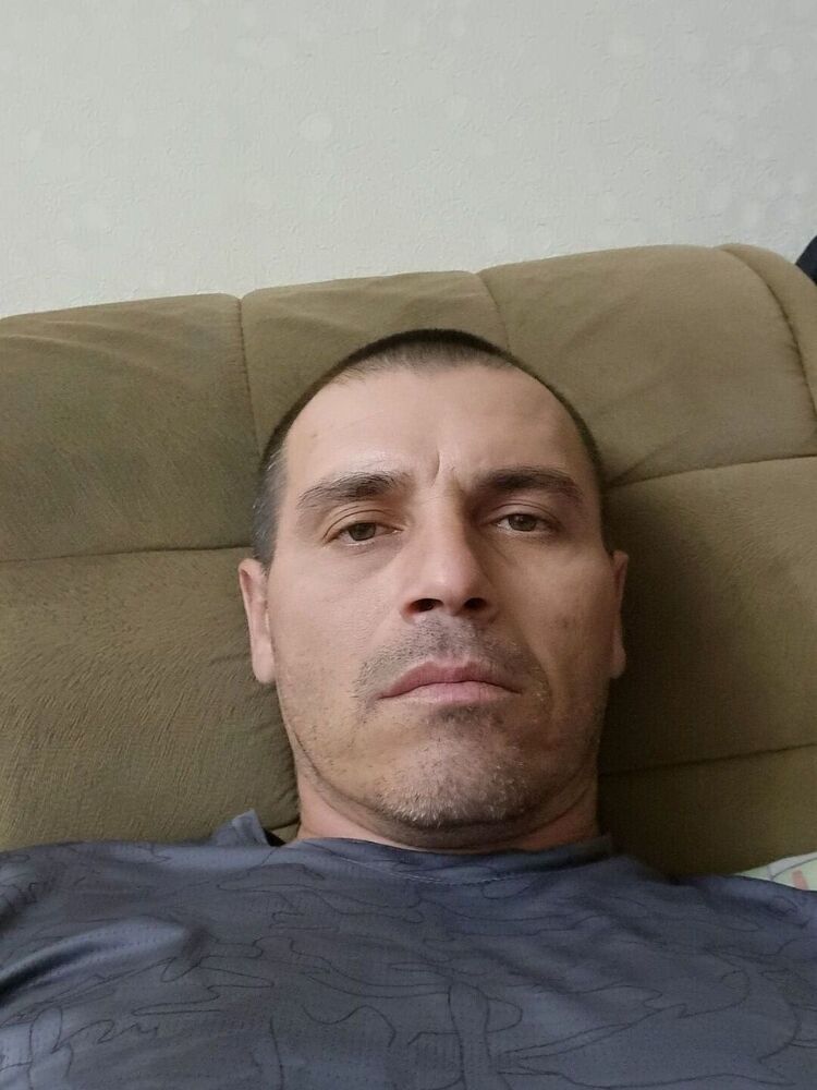  46746460  , 42 ,    