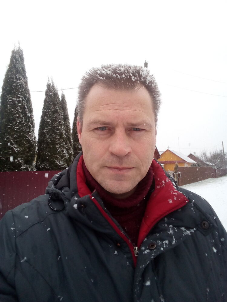  15640870  Alexander, 47 ,    