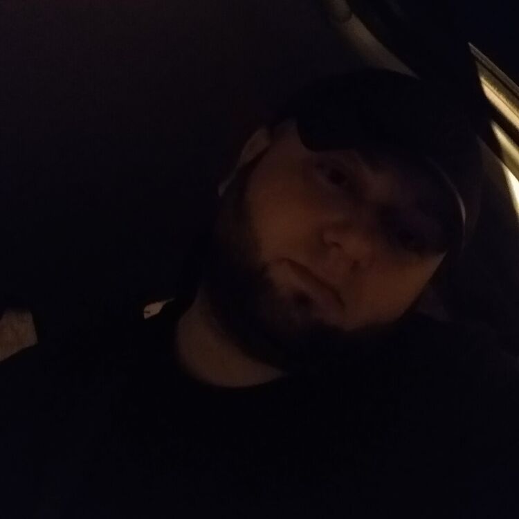  ,   Slava, 32 ,   ,   , c 