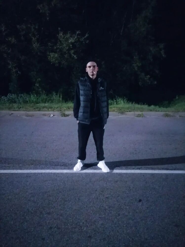  38360460  , 21 ,    