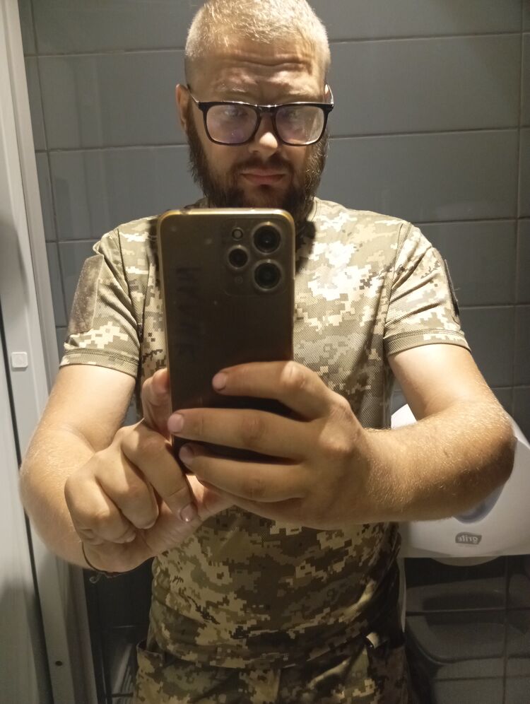  47732640  , 33 ,    