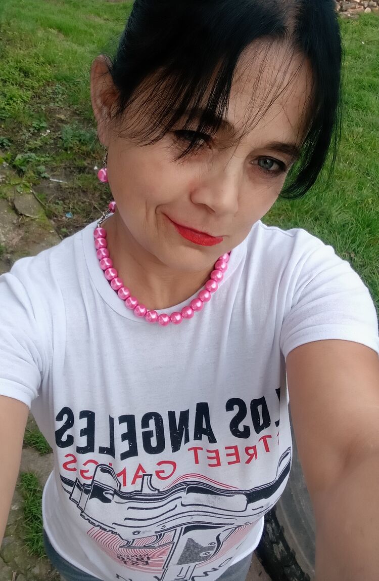  31876150  , 49 ,    