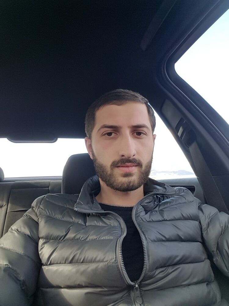  ,   Irakli, 32 ,   ,   , c , 