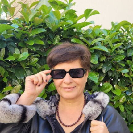  42966940  LIUTSIIA, 54 ,    