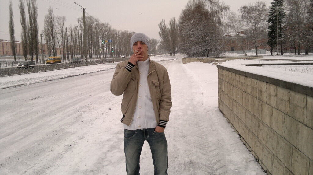  ,   DeNiS, 34 ,   ,   , c 