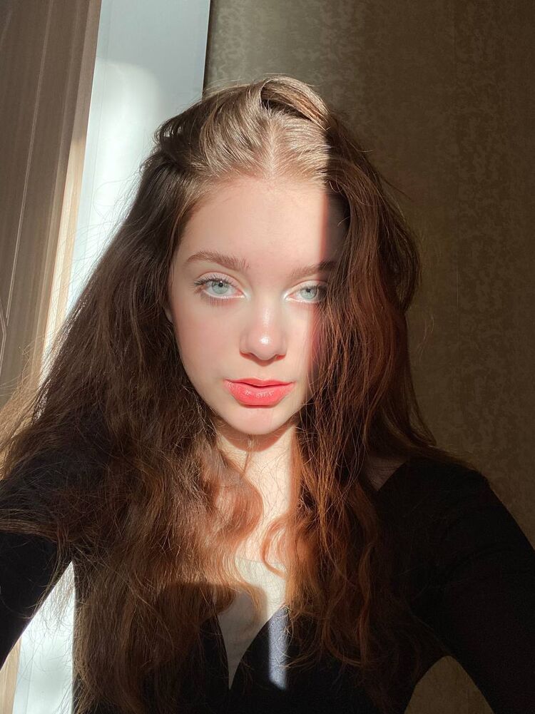 ���� 42388880 ������� Julia, 18 ���, ���� ���������� � ������